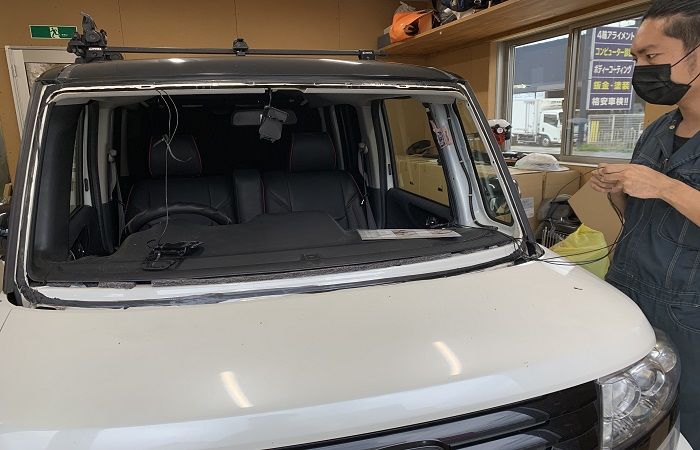 自動車整備イメージ